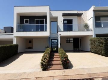 Fachada · Casa de luxo em condomínio: 3 quartos, 3 suítes, 2 salas, 5 banheiros, 4 vagas na cidade de Indaiatu