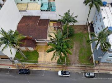 Terreno · 791m² · Terreno à venda no Centro de Balneário Camboriú-SC com 791,23 m² de área. Venha conferir!