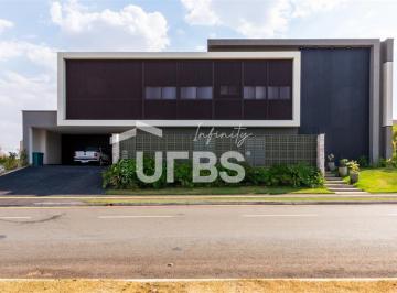 Casa · 400m² · 4 Quartos · 3 Vagas · Sobrado de Alto Padrão à Venda no Portal do Sol Green – Vista para o Campo de Golfe