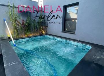 202509151539015094.jpg · Casa com 3 Dormitórios e Piscina, no Condomínio Residencial Jardim em Sorocaba
