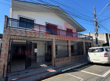11462_1757616706675.jpg · EXCELENTE CASA PARA INVESTIMENTO COM 03 APARTAMENTOS PARA LOCAÇÃO NO BAIRRO SÃO JUDAS EM BALNEÁRIO C