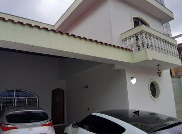 Casa de 3 quartos, São Bernardo do Campo · Sobrado com 320m², 3 dormitórios (1 Suíte) e 5 vagas - Jardim Do Mar/SBC