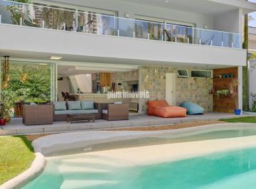 Casa · 469m² · 5 Quartos · 4 Vagas · Casa espetacular 706 mts, totalmente reformada 5 sts, prox.Chácara Flora