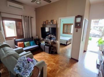 711167_iK1PoC3ey_71116768c48b98b2d25.jpg · Casa 2 dormitórios, 2 banheiros, 6 vagas, pátio, churrasquiera, lavanderia, gradeada,
