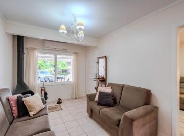 Comercial · 144m² · 4 Quartos · Casa em condomínio fechado, com 3 dormitórios, na Av. Juca Batista.