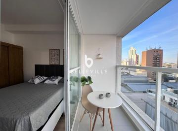 Apartamento · 27m² · 1 Quarto · STUDIO MOBILIADO COM VARANDA NO CENTRO DE CURITIBA