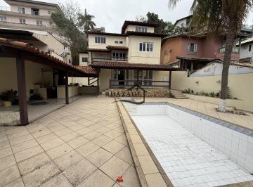 Casa · 437m² · 7 Quartos · 3 Vagas · Excelente casa em Camboinhas, Niterói.