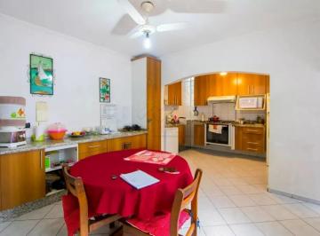 Casa · 225m² · 4 Quartos · 2 Vagas · Sobrado à venda com 4 Quartos, 2250m² por R$ 900.000 - Jardim Bela Vista - Santo André/SP