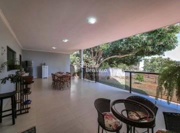 Casa · 270m² · 3 Quartos · 4 Vagas · Condomínio Ouro Vermelho I - Casa à venda, com 3 quartos, sendo 1 suíte, Jardim Botânico