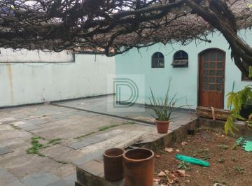 Casa · 350m² · 4 Quartos · 4 Vagas · Casa à venda - Ampla e aconchegante - 400 m² de área útil
