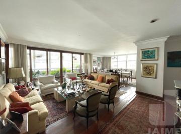 Apartamento · 263m² · 3 Quartos · 2 Vagas · Apartamento amplo em edifício completo | 263 m², 3 dormitórios e 2 vagas
