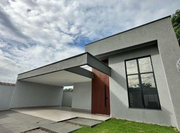 Casa · 165m² · 3 Quartos · 4 Vagas · Casa Nova à Venda 3 quartos, sendo 1 suíte no Setor Cristalino em Aparecida de Goiânia-Go.