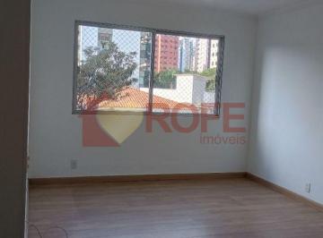 Apartamento · 110m² · 3 Quartos · 1 Vaga · 3 Dormitórios, 2 banheiros, área de serviço e dependencias.