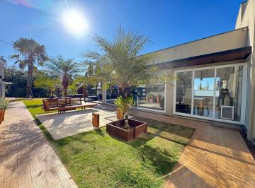 Casa · 357m² · 3 Quartos · 4 Vagas · Clube de Campo Valinhos - Casa térrea à venda no Clube de Campo Valinhos