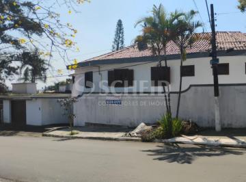 Casa · 300m² · 4 Quartos · 4 Vagas · Casa térrea a venda no bolsão de interlagos 4 dormitórios sendo 3 suítes.