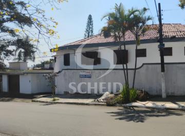 Casa · 300m² · 4 Quartos · 4 Vagas · Casa térrea a venda no bolsão de interlagos 4 dormitórios sendo 3 suítes.