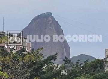 Apartamento · 140m² · 3 Quartos · 1 Vaga · Apartamento :  / Residencial / Laranjeiras