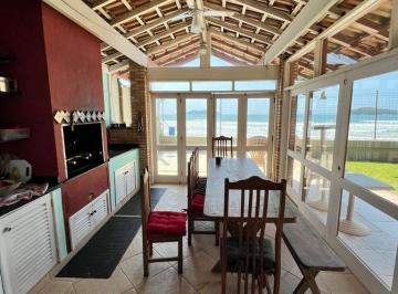 gbwsom42ogm4yjc4oda1otnm_md · Belíssima casa frente mar em Ubatuba-SP