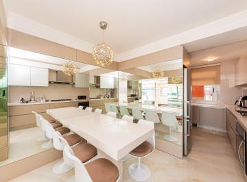 Apartamento · 195m² · 2 Quartos · 1 Vaga · Apartamento com 2 dormitórios para alugar,