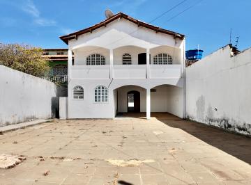 Casa de 6 quartos, Sobradinho · Imponente Sobrado Colonial 6 Quartos, 3 Suítes Sobradinho Financiamento e FGTS