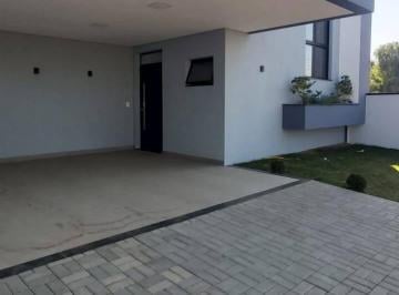 Casa · 360m² · 3 Quartos · 2 Vagas · Casa no Condomínio Portal do Sol em Holambra 