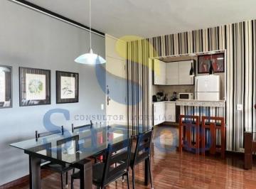 Foto 01 · Apartamento à venda em Leme, Rio de Janeiro - 2 quartos, 1 suíte, 2 salas, 80m² - Imperdível!
