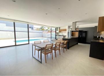 Casa · 248m² · 3 Quartos · 4 Vagas · Casa térrea no Condomínio Terras de Santa Cruz - Bragança Paulista SP.