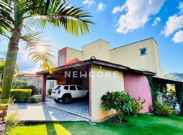 Casa · 283m² · 4 Quartos · 2 Vagas · Casa em Avenida Maria José de Jesus - Residencial Santa Helena - Gleba II - Santana de Parnaíba/SP