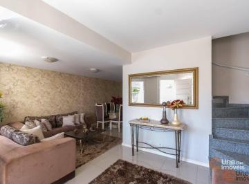 Sala · Sobrado Espaçoso com 4 Quartos Próximo ao Centro – Conforto e Praticidade para Sua Família! Rua Gume