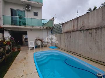 711641_ipwf4i5t2r8_71164168c99e69d7b39.jpg · CASA 4 SUÍTES 3 VAGAS DE GARAGEM COM PISCINA E ESPAÇO GOURMET NA TRINDADE FLORIANÓPOLIS