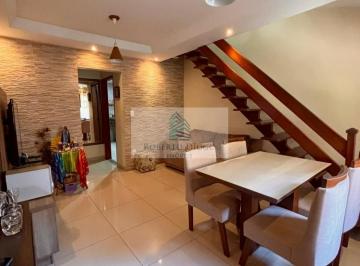 Foto 02 · Casa em Condomínio de Luxo à Venda em Curicica, Rio de Janeiro-RJ: 2 Quartos, 2 Suítes, 1 Sala, 3 Ba