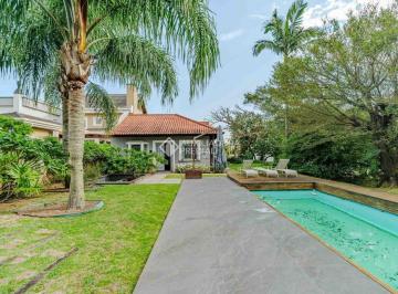 Casa · 197m² · 3 Quartos · 2 Vagas · Luxo e segurança de um resort