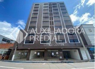744003_i593Qy3246T9Q75Z2425u_74400368c974582e656.jpg · Sala Comercial