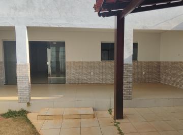 Casa de 3 quartos, Planaltina · PLANALTINA- 3 QUARTOS/1 SUÍTE-ÁREA ÚTIL 220M² ESCRITURADA E REGISTRADA