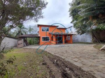 Foto 01 · CASA À VENDA COM ARQUITETURA ESTILO RÚSTICO; 3 SUÍTES; CHURRASQUEIRA; JARDIM; GARAGEM; FUNDOS PARA A