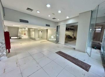 entrada - espaço amplo para recepção · Loja à venda no Boqueirão em Santos.