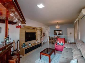 Casa · 240m² · 5 Quartos · 4 Vagas · Casa com Edicula à Venda com 5 quartos, sendo 3 suítes no bairro Morada do Ouro