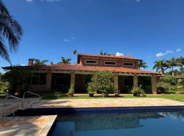 Casa · 445m² · 3 Quartos · 12 Vagas · Chácara localizada no Condomínio Resort Zaúna