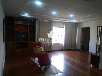 Casa · 200m² · 3 Quartos · 5 Vagas · Sobrado de 3 Dormitórios, 1 suíte, 3 Salas, Cozinha Planejada e 5 Vagas na Vila Matilde