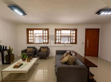 Casa · 150m² · 3 Quartos · 3 Vagas · Sobrado reformado em rua tranquila