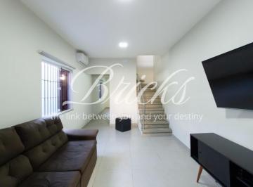 Casa · 210m² · 3 Quartos · 2 Vagas · Sobrado à venda no Campo Belo
