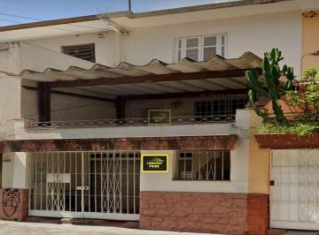 Casa · 120m² · 2 Quartos · 1 Vaga · Excelente Sobrado em Perdizes: Versatilidade Residencial e Comercial na Rua Iperoig
