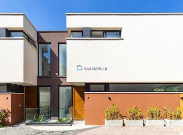 Casa · 541m² · 4 Quartos · 4 Vagas · Casa de alto padrão à venda com 4 quartos, 4 suítes, 4 vagas, no Jardim Cordeiro.