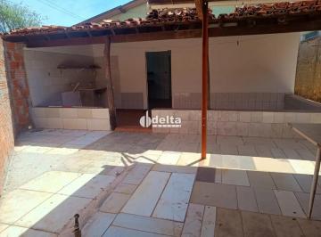 Casa · 350m² · 3 Quartos · 3 Vagas · Casa residencial com 3 quartos disponível para venda no bairro Tibery em Uberlândia-MG.