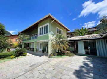 casa-linear-com-519-m-a-venda-em-teresopolis-perto-da-feirinha-do-alto2332574.jpeg · Casa Linear com 334 m² à Venda em Teresópolis – Perto da Feirinha do Alto