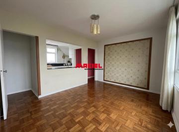 Apartamento · 93m² · 2 Quartos · Amplo Apartamento no Centro com 2 Dormitórios e 93 m² no Residencial Irma