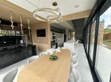 Casa · 276m² · 3 Quartos · 4 Vagas · Casa à venda em Itu, Alphaville Itu, com 3 suítes, com 276 m², Condomínio Alphaville Castello