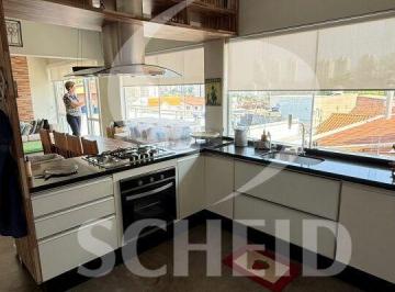 Casa · 257m² · 6 Quartos · 2 Vagas · Casa de Vila com 06 dormitórios, sendo 03 suítes, 02 vagas