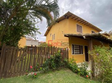 00b57d22dbac26c733d06f2378b3ba759d6f0cd1 · Casa diferenciada a Venda em condomínio frente mar, Área externa ampla e privativa com churrasqueira