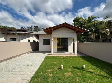 Casa · 64m² · 2 Quartos · 2 Vagas · Casa com amplo quintal no bairro Araponguinhas